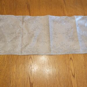 Christmas Snow Flake Runner